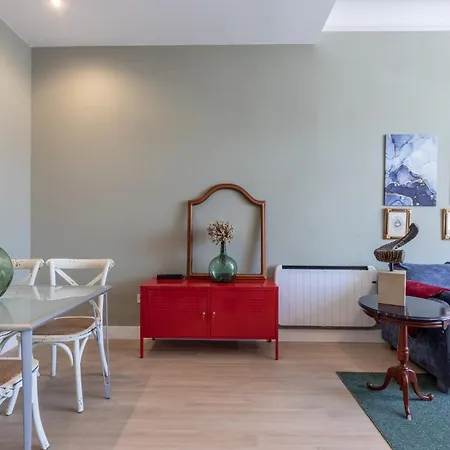 Apartment Market Ii By Aston Bilbao