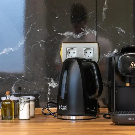 Market Ii By Aston *